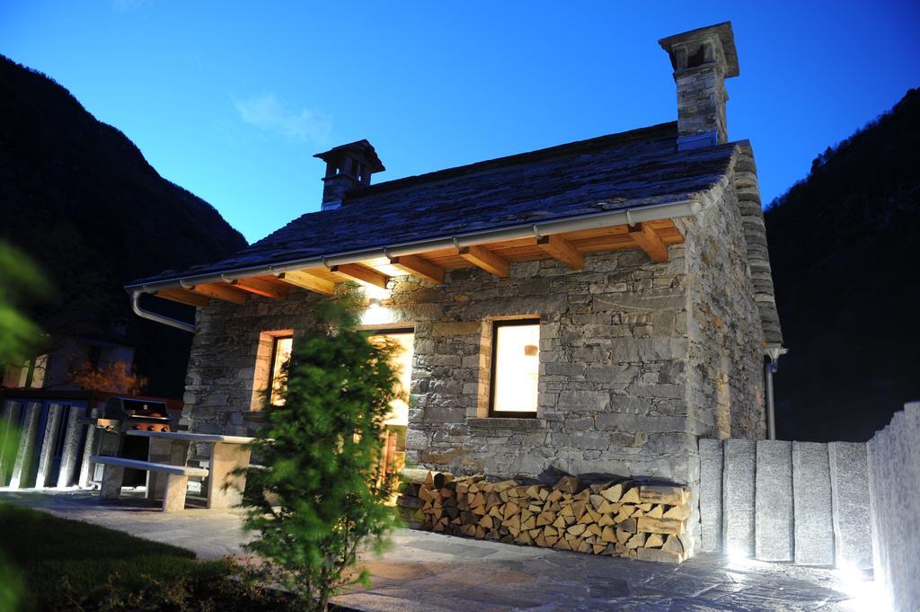 Myverzasca Resort Casa Rossa Brione  Eksteriør billede