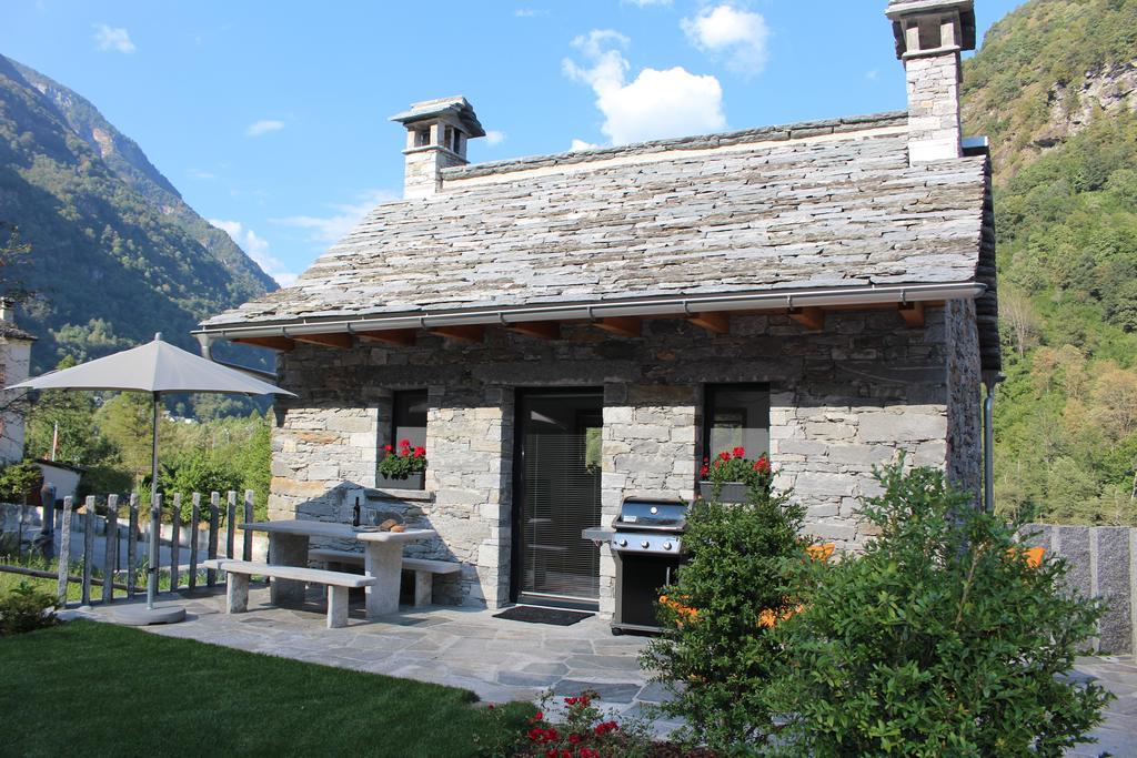 Myverzasca Resort Casa Rossa Brione  Eksteriør billede